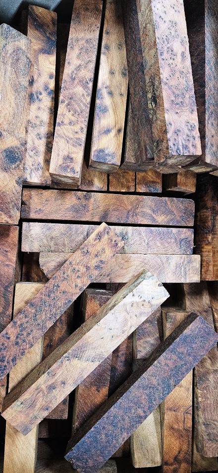-Thuja burl Pen Blank